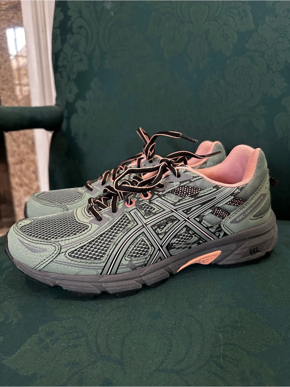 ASICS GEL-Venture 8 Trail Running Shoes Women’s Size 8 Gray Pink Green